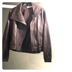 SLEEK AND CHIC %100 LAMB SKIN LEATHER BOMBER